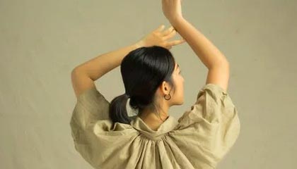 国羽时隔10年再夺世锦赛男单冠军，石宇奇首个单项世界冠军，拿出了120%的努力，“我只想赢，但不怕输”